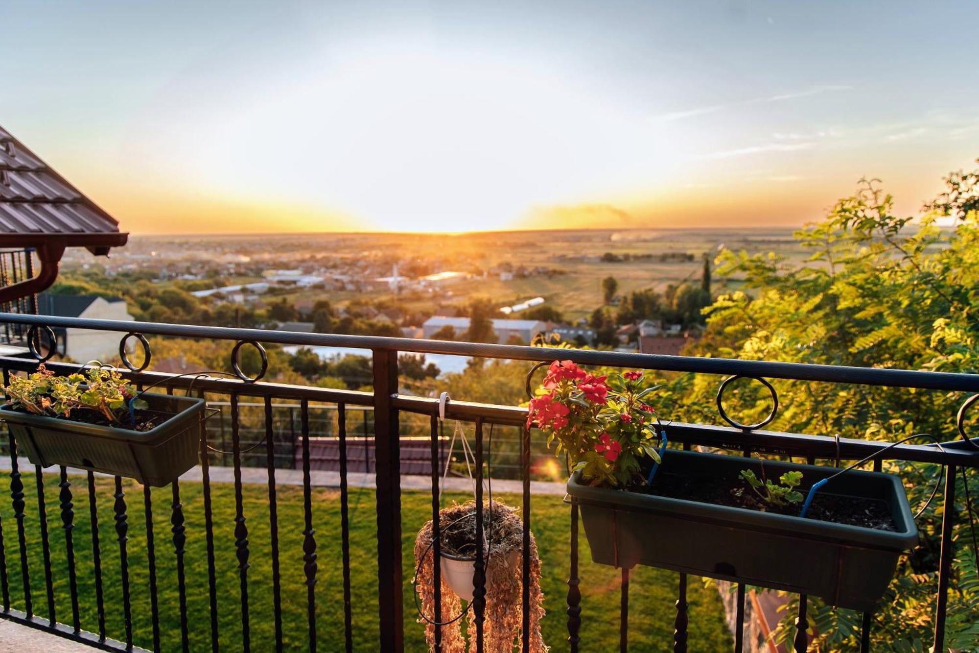 Sunset Home วรชาซ ภายนอก รูปภาพ