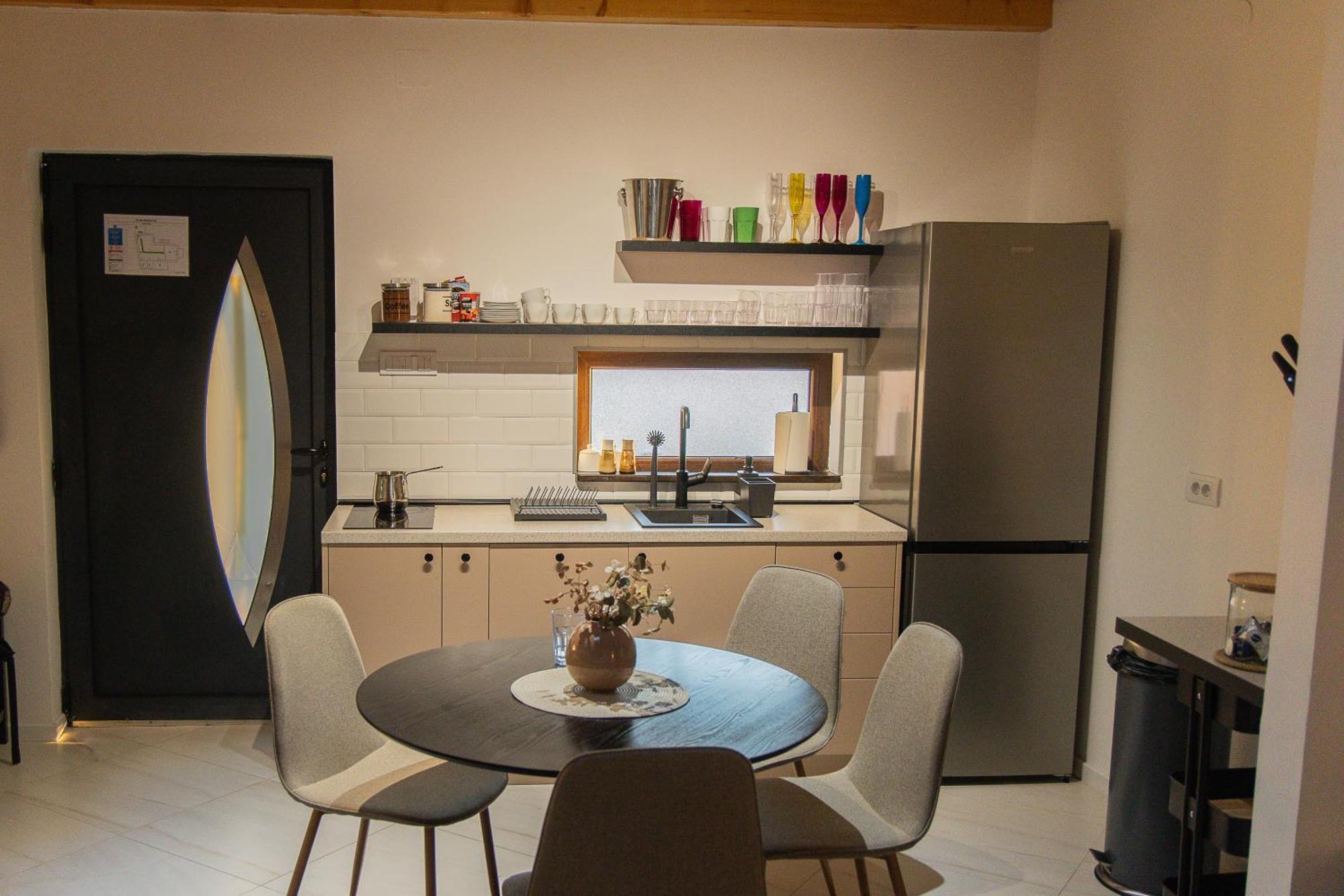 Sunset Home วรชาซ ภายนอก รูปภาพ